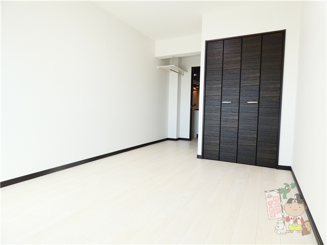 コクーン大元駅前の居間・リビング