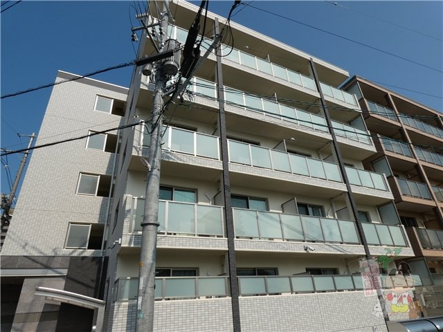 コクーン大元駅前の外観