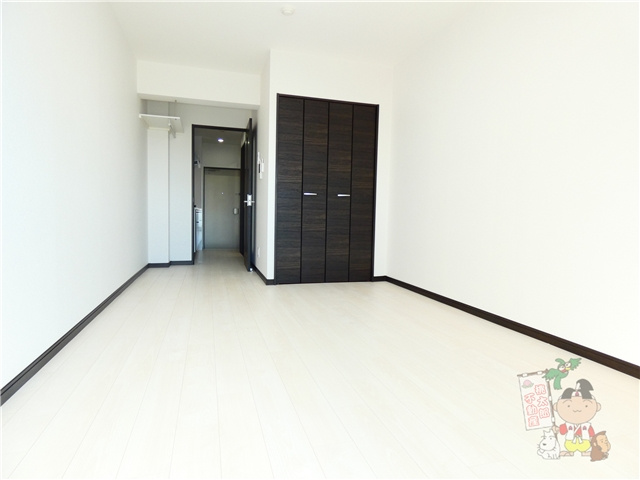 コクーン大元駅前の居間・リビング