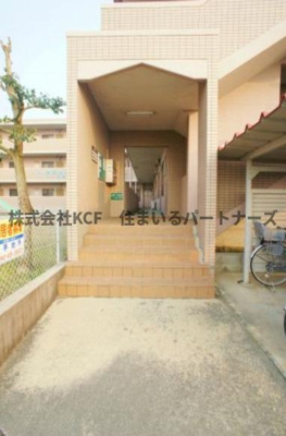 【エントランス】 | グリーンハイツ | 建物の内部です