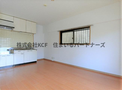 【居間・リビング】 | グリーンハイツ | 居間です