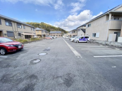 【駐車場】 | シャロット学園南館