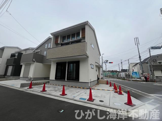 茅ヶ崎市萩園　新築戸建　全8棟の前面道路含む現地写真|現地外観