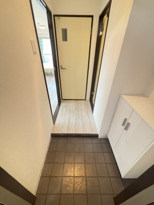 【玄関】 | レクシア上新庄