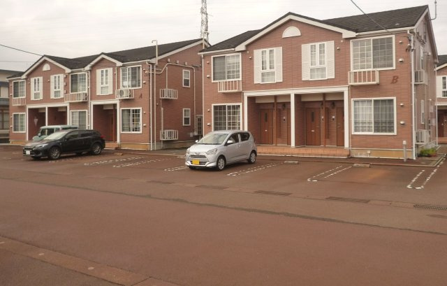 上越市大字石沢のアパートの画像