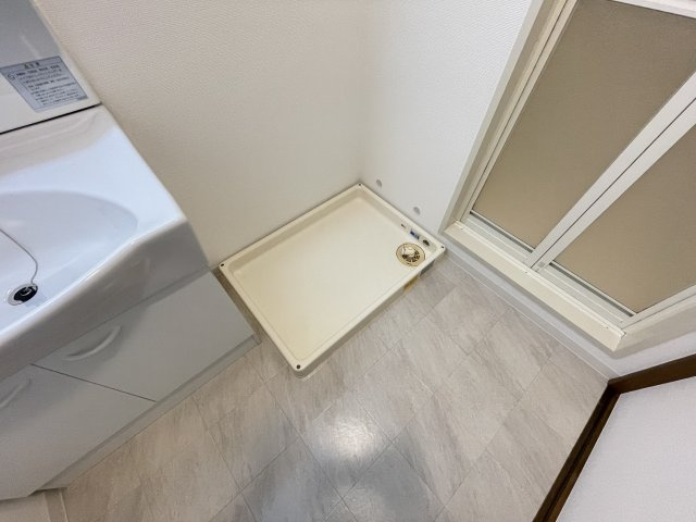 室内洗濯機置き場です★