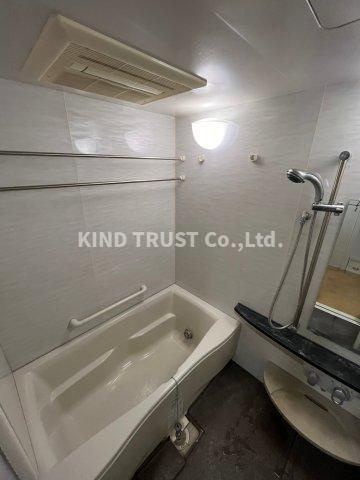 ライオンズマンション中津の浴室|落ち着いた空間のお風呂です