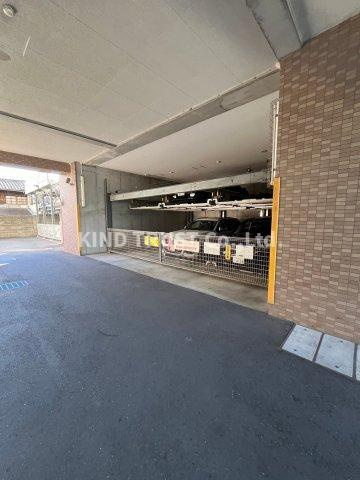 ライオンズマンション中津の駐車場|車をお持ちの方に嬉しい駐車場付きの物件です