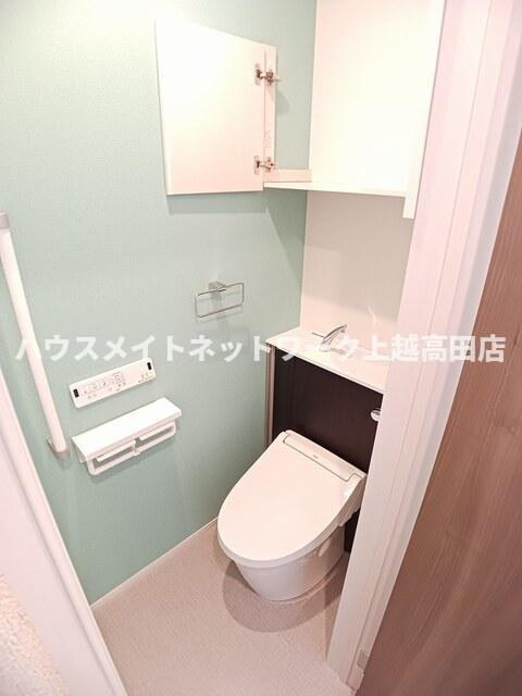 クラール南城　Ａのトイレ|温水洗浄暖房便座