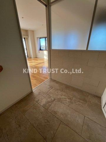 グレースマンションのロビー|ゆとりのあるロビーです