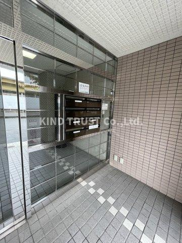 グレースマンションのエントランス|清潔なエントランスです