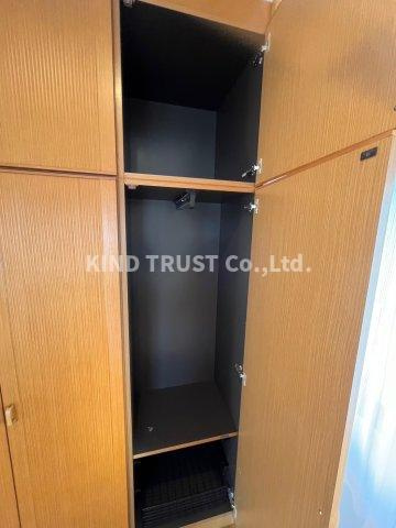 グレースマンションの収納|こまごまとしたものを収納できそうですね