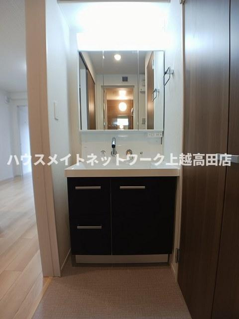 クラール南城　Ｂの洗面所|洗髪洗面化粧台