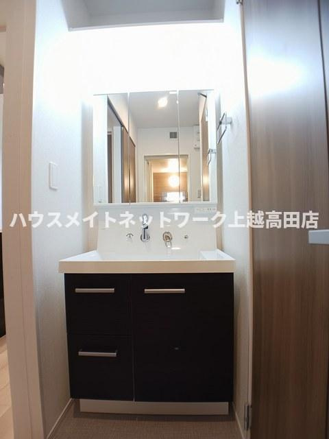 クラール南城　Ｂの洗面所|洗髪洗面化粧台