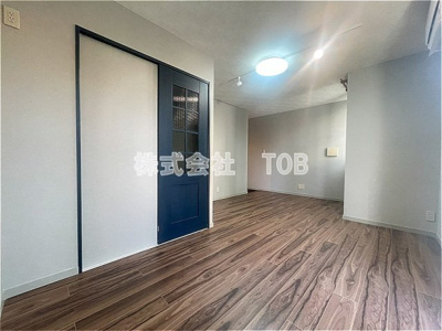 【居間・リビング】 | グエル・サカエ赤堤 | 1F　LDK10.8帖