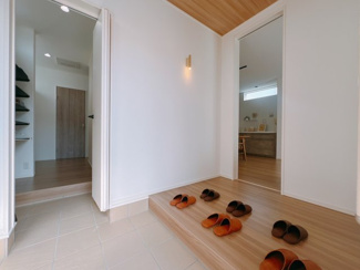 【玄関】 | 東根市神町西1丁目　モデルハウスNo14