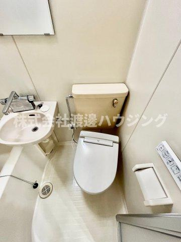 東明マンション江坂のトイレ