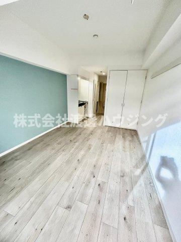 東明マンション江坂の居間・リビング