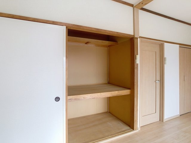 イーストハイツの収納