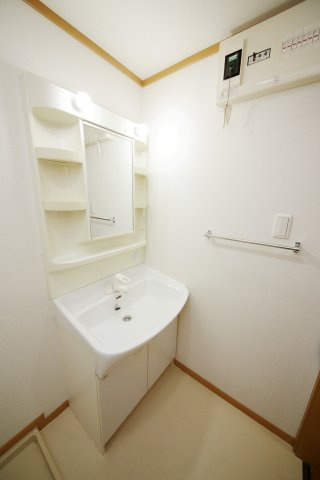 ブレイヴ　シンメイの独立洗面台