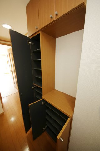 ブレイヴ　シンメイの収納