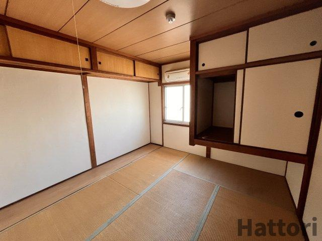 和美荘2棟の和室