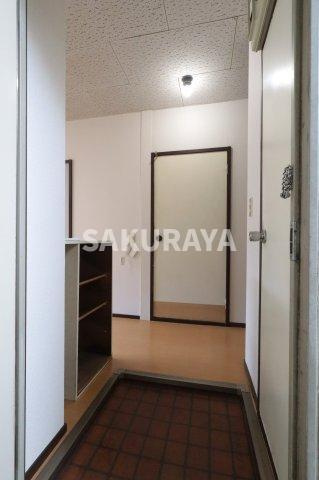 エントピア大月の玄関|2025年2月撮影。