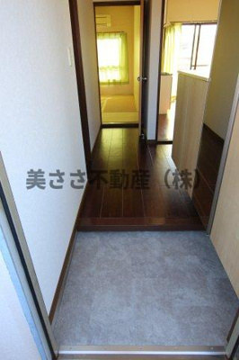 【玄関】 | スモールマウンテンハイム