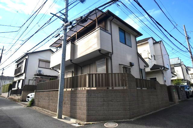 善福寺1丁目・中古戸建の前面道路含む現地写真