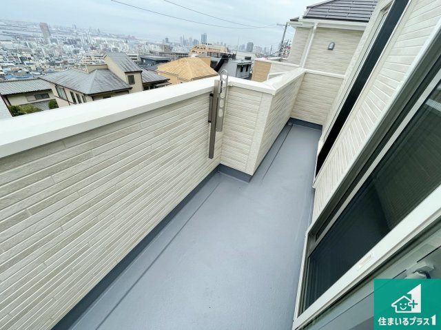 神戸市中央区神仙寺通　第3期　未入居のバルコニー|日当たりのよいバルコニー！お部屋が開放的に！