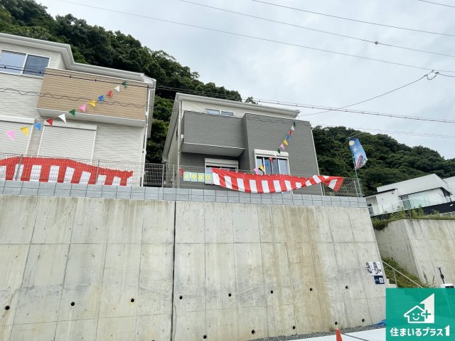 神戸市中央区神仙寺通　第3期　未入居の外観|安心の10年保証！外観を美しく保ち、雨水で汚れを落とします！気になることがありましたら、お気軽にお問い合わせください！