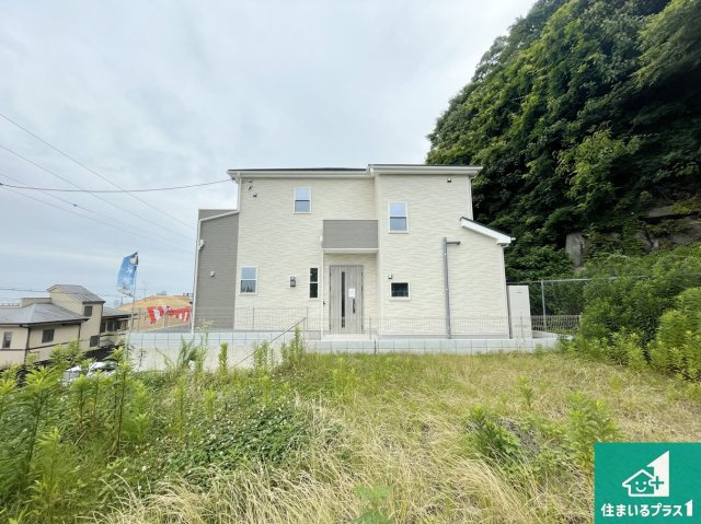 神戸市中央区神仙寺通　第3期　未入居の外観|安心の10年保証！外観を美しく保ち、雨水で汚れを落とします！気になることがありましたら、お気軽にお問い合わせください！