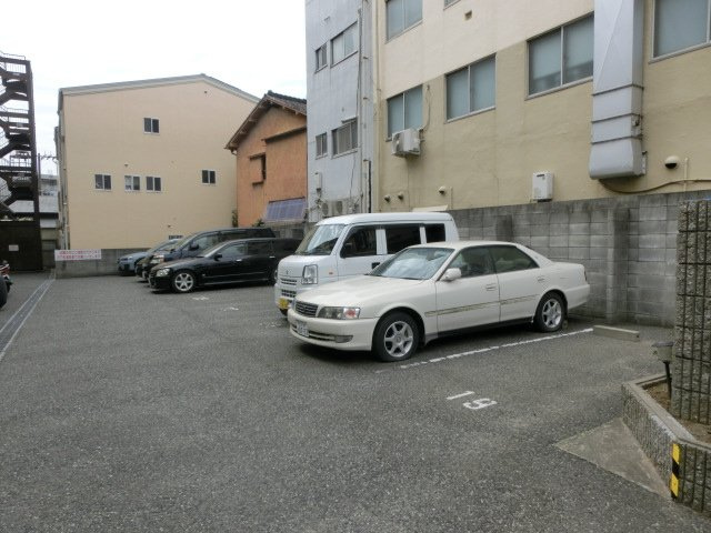 アーバ姫島公園の駐車場