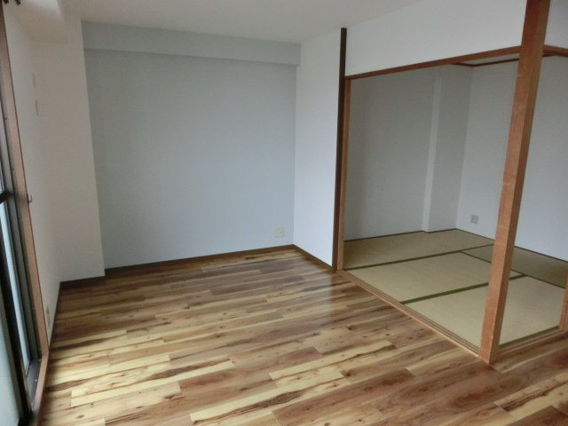 アーバ姫島公園の居間・リビング