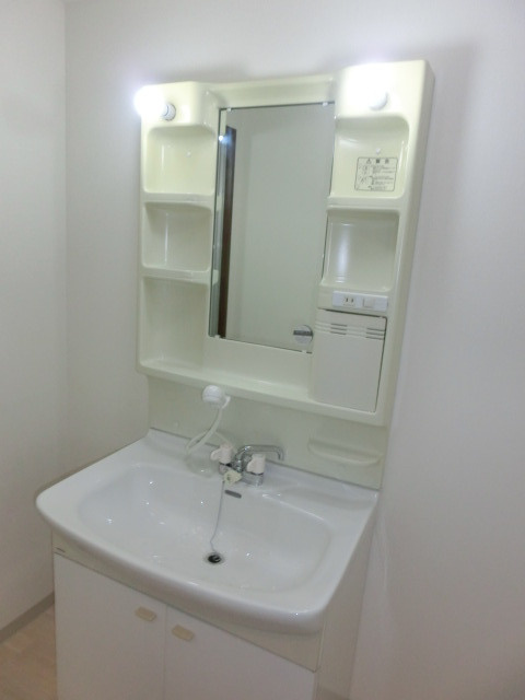 アーバ姫島公園の独立洗面台