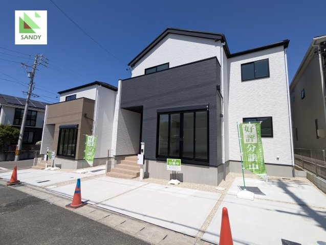 守山区上志段味5期　全4棟の外観