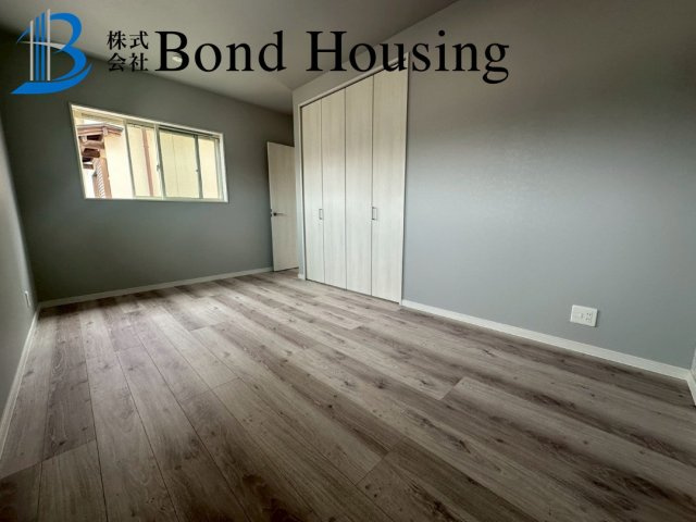 駐車２台　食洗機付き　大久保町大窪　新築戸建の洋室