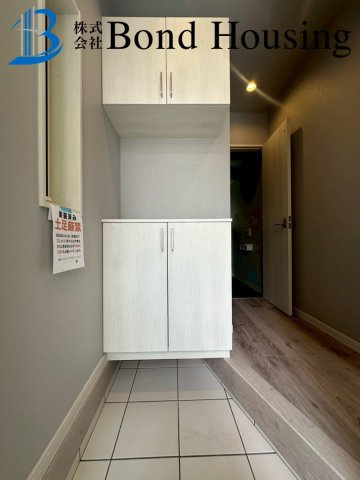 駐車２台　食洗機付き　大久保町大窪　新築戸建の玄関