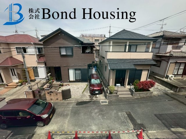 駐車２台　食洗機付き　大久保町大窪　新築戸建の前面道路含む現地写真