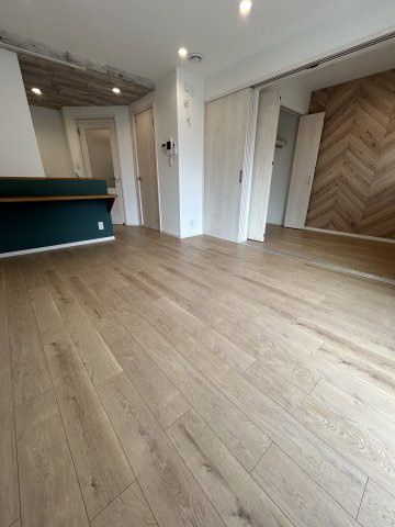 仲介手数料０円！LIBERA刈谷元町の居間・リビング