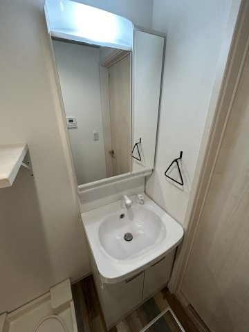 仲介手数料０円！LIBERA刈谷元町の独立洗面台