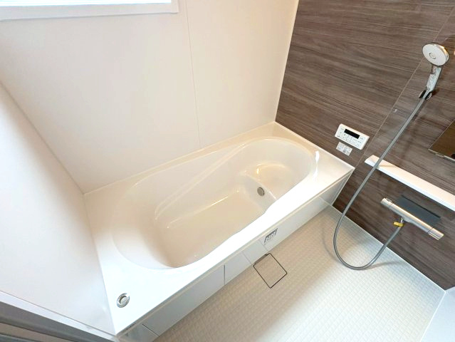 三木市緑が丘町本町１丁目　3号棟の浴室