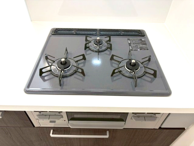 三木市緑が丘町本町１丁目　2号棟のキッチン