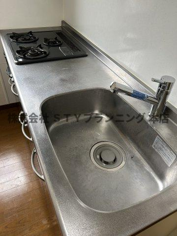 仲介手数料０円！アンプルール リーブル SoleadoⅡのキッチン