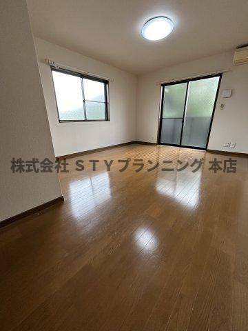 仲介手数料０円！アンプルール リーブル SoleadoⅡの居間・リビング