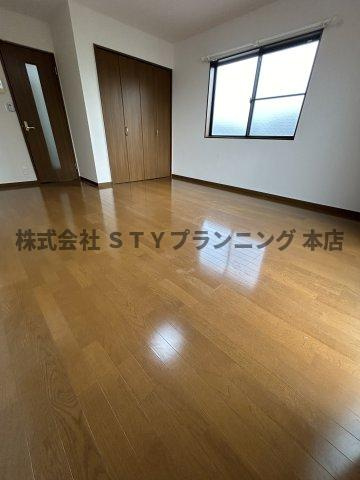 仲介手数料０円！アンプルール リーブル SoleadoⅡの居間・リビング