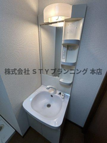 仲介手数料０円！アンプルール リーブル SoleadoⅡの独立洗面台