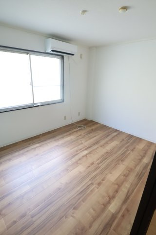 大阪市都島区中野町５丁目の賃貸マンションの内装