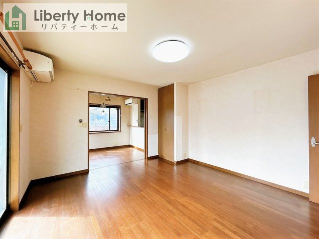 龍ケ崎市平台１丁目　中古戸建の居間・リビング