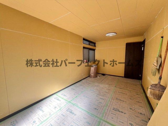 藤阪元町戸建　賃貸の駐車場|車をお持ちの方に嬉しい駐車場付きの物件です